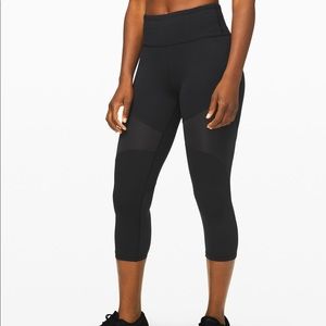 Hot Pursuit High Rise Crop 21” Size 10